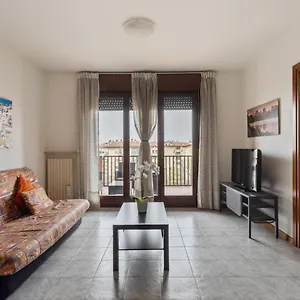 borgo-roma-spacious-apartment-con-parcheggio.hotelinveneto.com/